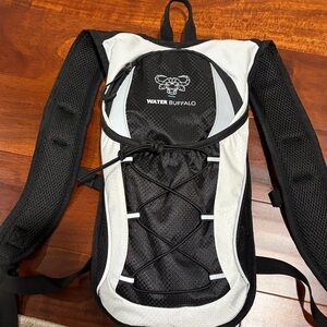 Water Buffalo Road Runner Hydration Pack